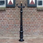 E38. Plantdeco + support d'échelle volute + lanterne cuivre rond 70. 208 cm
